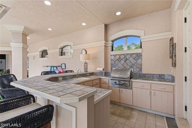 4661 Idylwood LN, Naples, FL 34119