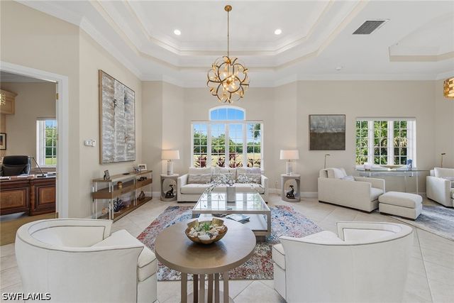 4661 Idylwood LN, Naples, FL 34119