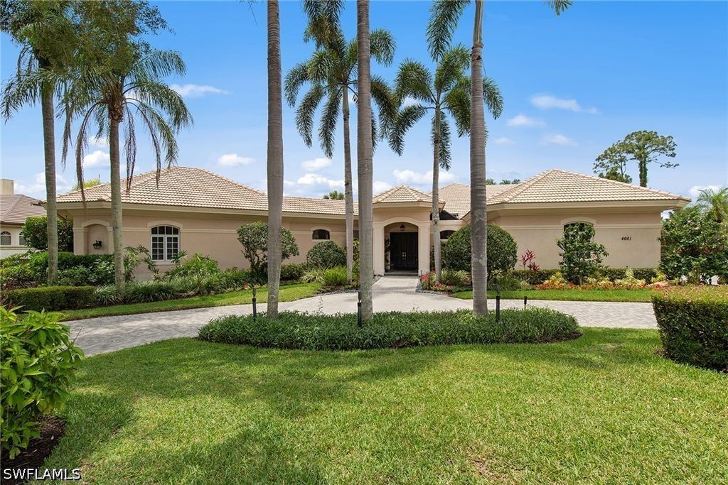 4661 Idylwood LN, Naples, FL 34119