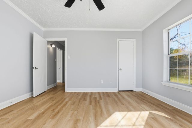 510 E Republic Avenue, Baytown, TX 77520