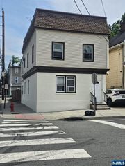 527 Cary Street, Orange, NJ 07050