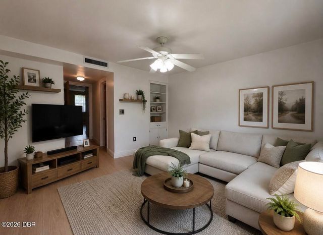 7812 N Gomez Avenue, Tampa, FL 33614