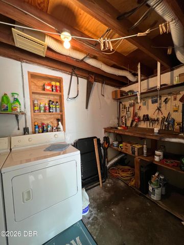 7812 N Gomez Avenue, Tampa, FL 33614