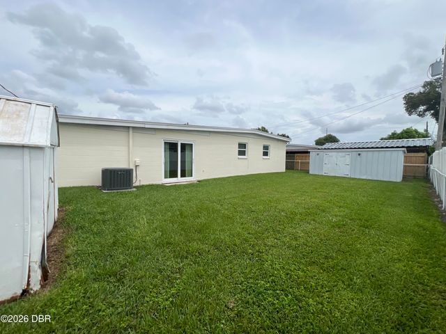 7812 N Gomez Avenue, Tampa, FL 33614