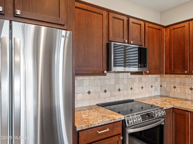 60368 E Arroyo Vista Drive, Oracle, AZ 85623