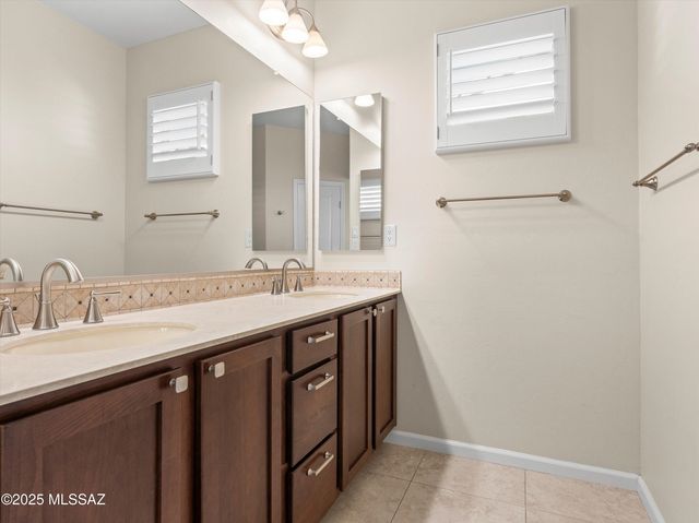 60368 E Arroyo Vista Drive, Oracle, AZ 85623