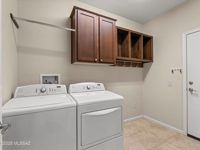 60368 E Arroyo Vista Drive, Oracle, AZ 85623