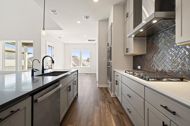 136 Old Woods Road, Liberty Hill, TX 78642