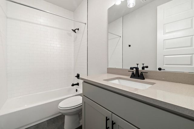 136 Old Woods Road, Liberty Hill, TX 78642