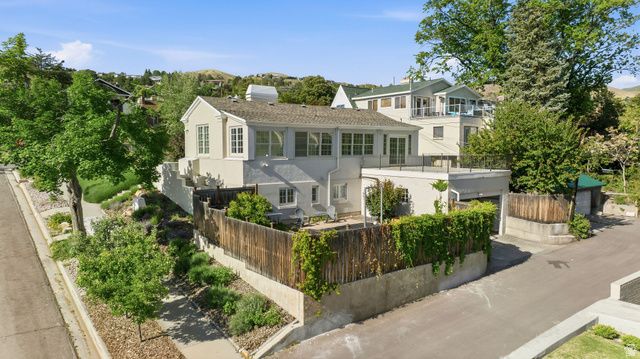 554 E 11TH AVE, Salt Lake City, UT 84103