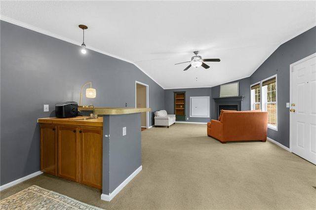 1881 S Waterside DR, Lanexa, VA 23089