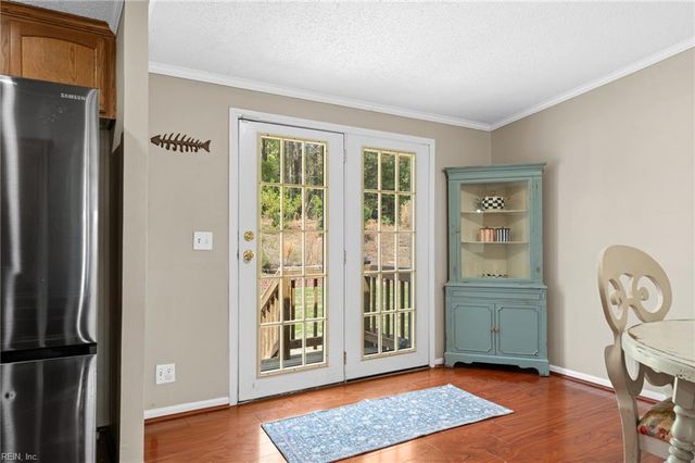 1881 S Waterside DR, Lanexa, VA 23089