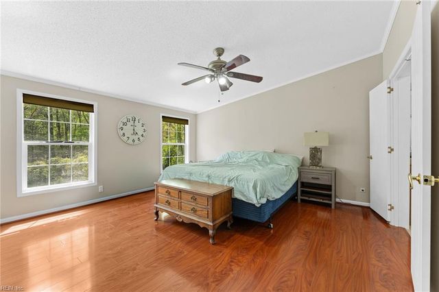1881 S Waterside DR, Lanexa, VA 23089