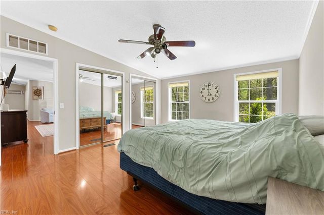 1881 S Waterside DR, Lanexa, VA 23089