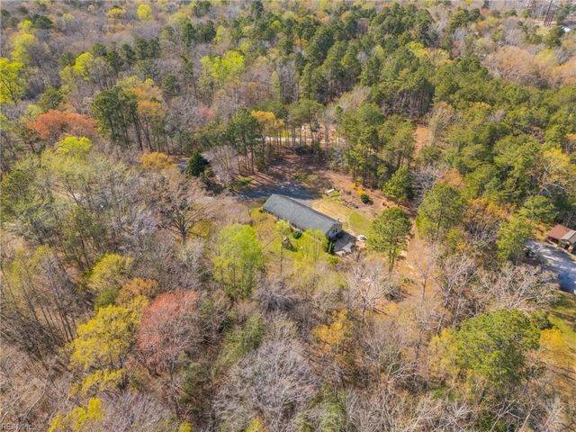 1881 S Waterside DR, Lanexa, VA 23089