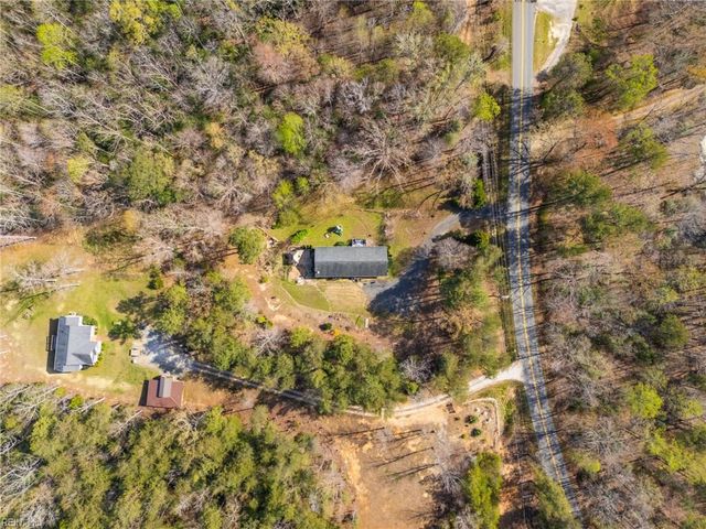 1881 S Waterside DR, Lanexa, VA 23089