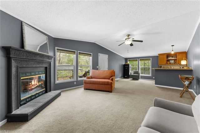 1881 S Waterside DR, Lanexa, VA 23089