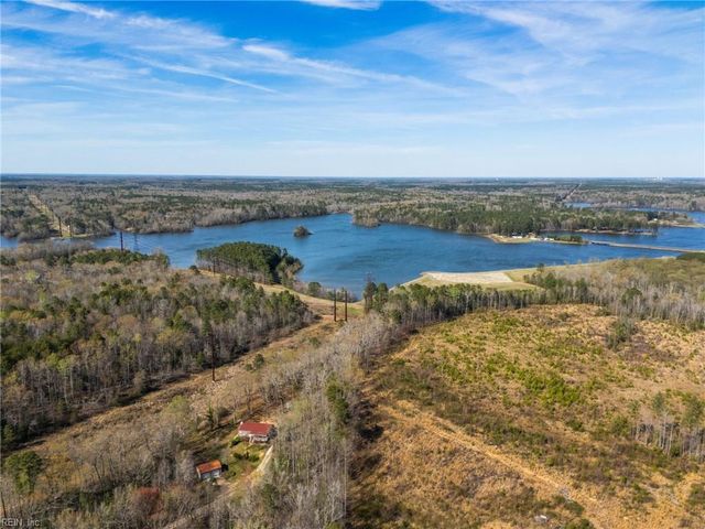 1881 S Waterside DR, Lanexa, VA 23089
