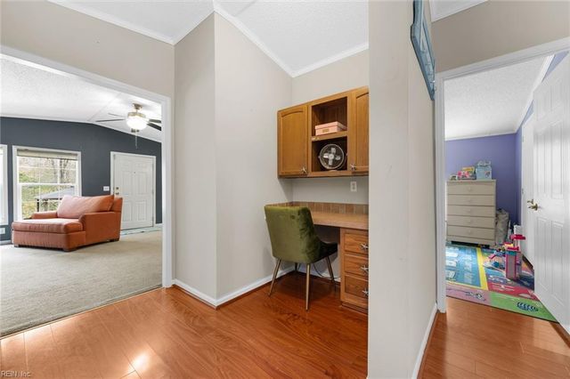 1881 S Waterside DR, Lanexa, VA 23089