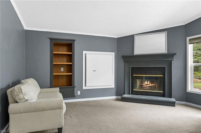 1881 S Waterside DR, Lanexa, VA 23089