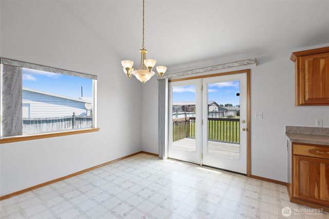 4913 NE Alma Road, Moses Lake, WA 98837