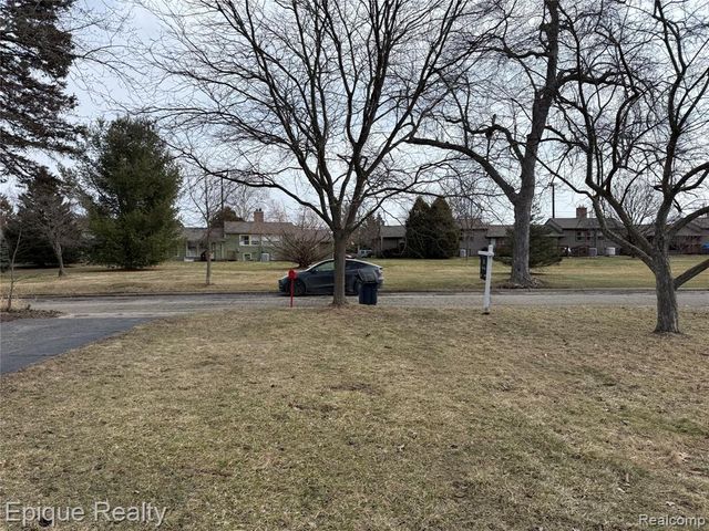 2469 Fernwood Avenue, Ann Arbor, MI 48104