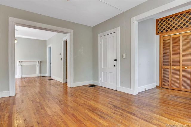 28 Edwards Street 2, New Haven, CT 06511