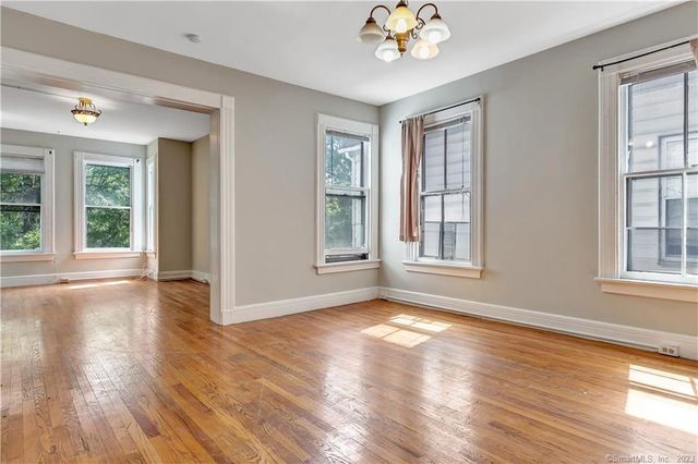 28 Edwards Street 2, New Haven, CT 06511