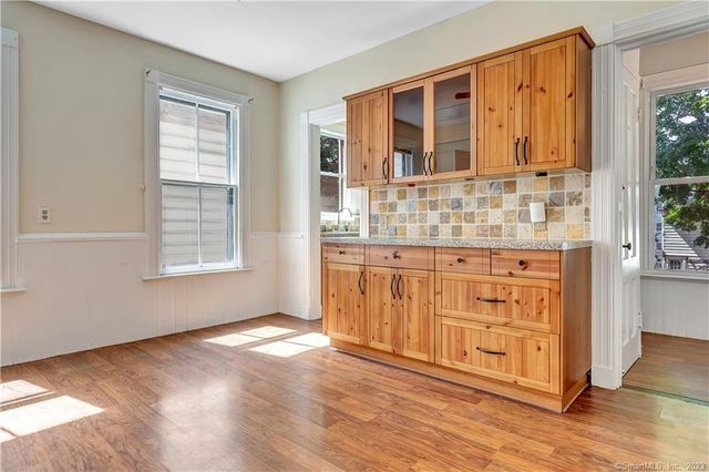 28 Edwards Street 2, New Haven, CT 06511