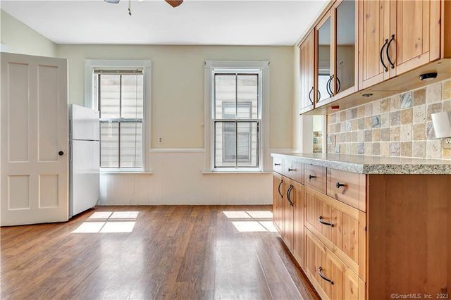 28 Edwards Street 2, New Haven, CT 06511