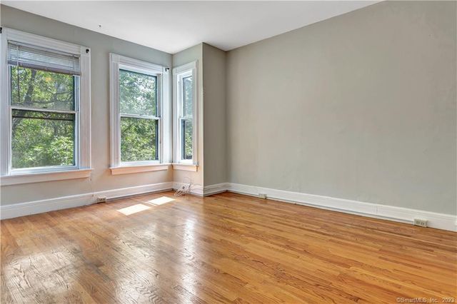 28 Edwards Street 2, New Haven, CT 06511