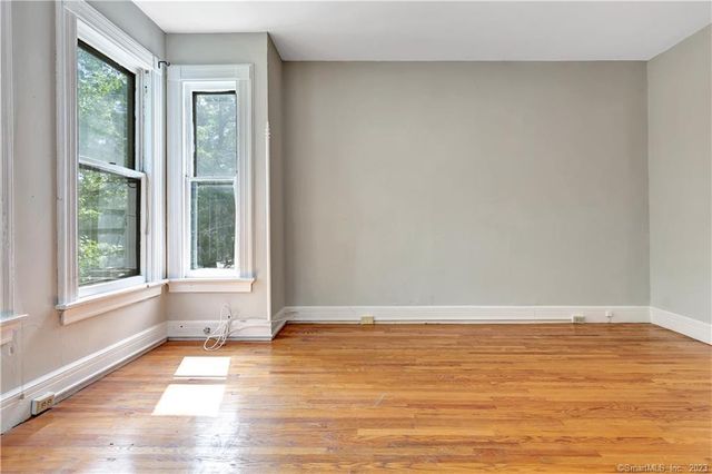 28 Edwards Street 2, New Haven, CT 06511