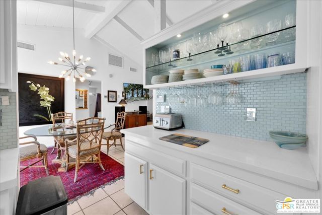 2330 Miramonte Circle C, Palm Springs, CA 92264