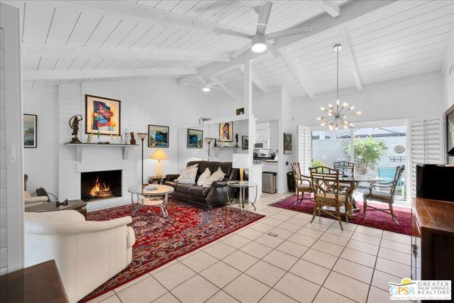 2330 Miramonte Circle C, Palm Springs, CA 92264