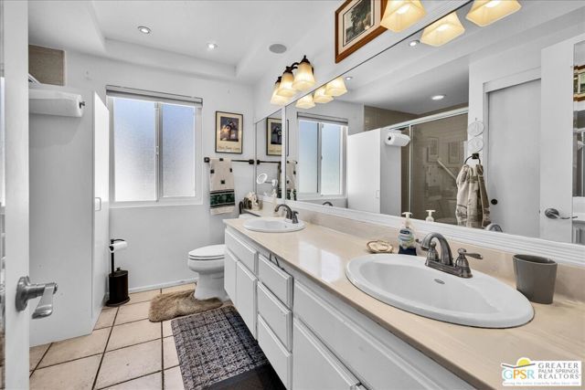 2330 Miramonte Circle C, Palm Springs, CA 92264