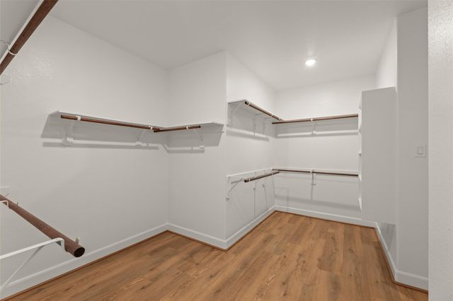 42 Zenith Lane, Sugar Land, TX 77498