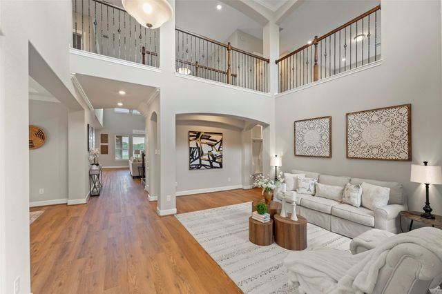 42 Zenith Lane, Sugar Land, TX 77498