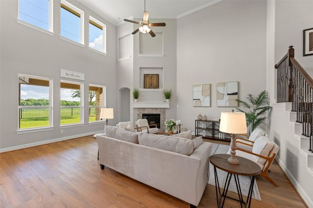 42 Zenith Lane, Sugar Land, TX 77498