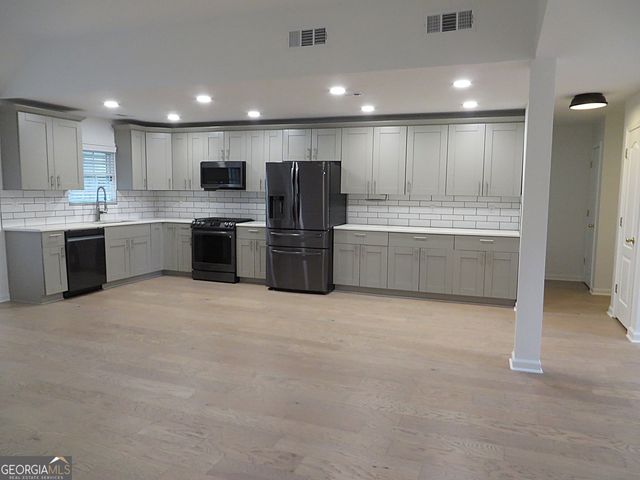 300 Rampart Street, Mcdonough, GA 30253