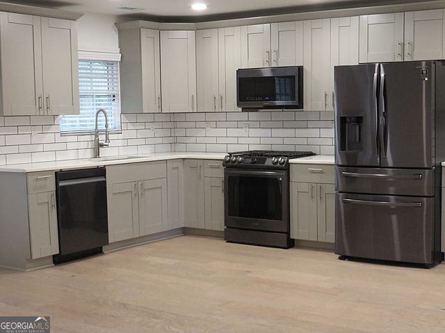 300 Rampart Street, Mcdonough, GA 30253
