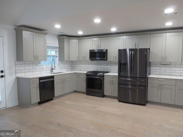 300 Rampart Street, Mcdonough, GA 30253