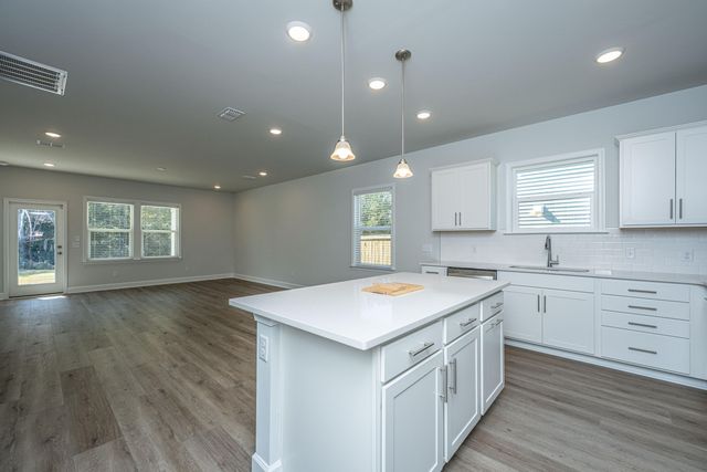 117 Royal Cainhoy Way, Huger, SC 29450