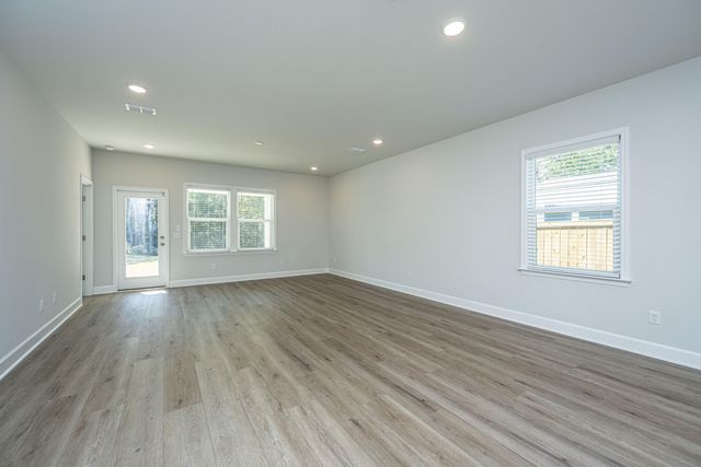 117 Royal Cainhoy Way, Huger, SC 29450