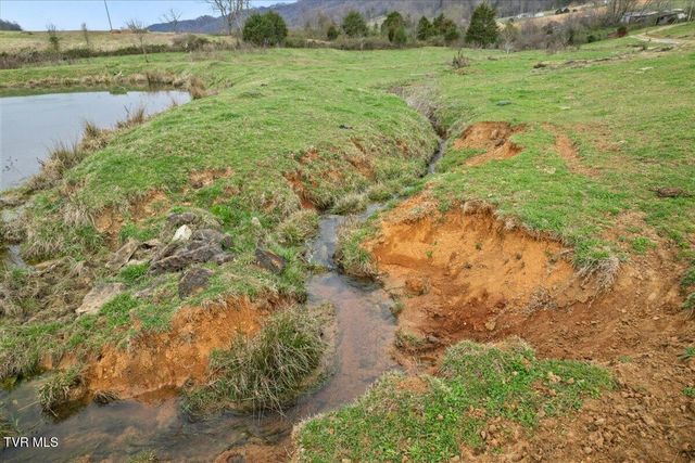 3218 Stanley Valley Road, Surgoinsville, TN 37873