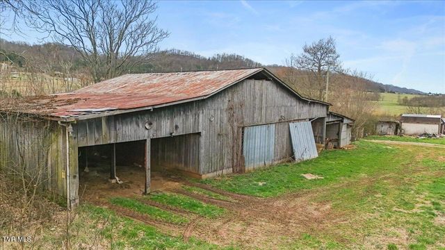 3218 Stanley Valley Road, Surgoinsville, TN 37873