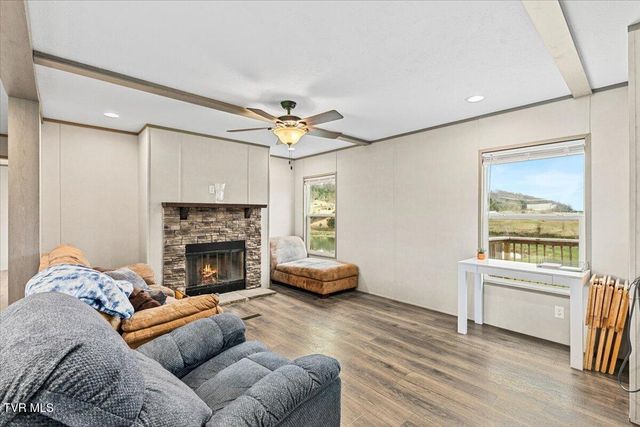 3218 Stanley Valley Road, Surgoinsville, TN 37873