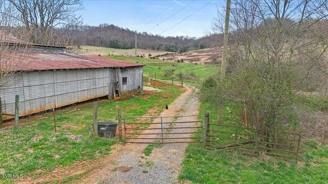 3218 Stanley Valley Road, Surgoinsville, TN 37873