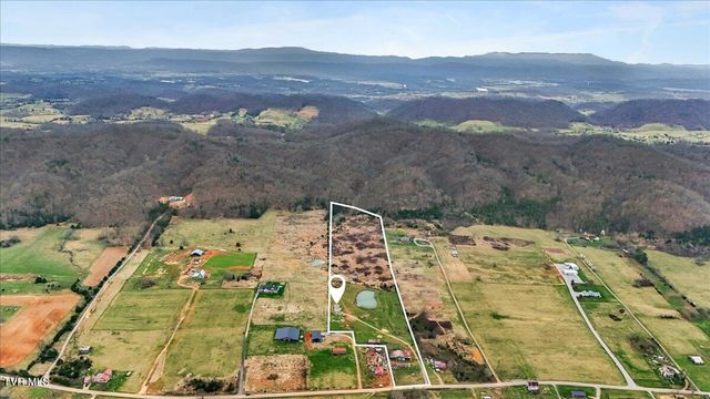 3218 Stanley Valley Road, Surgoinsville, TN 37873