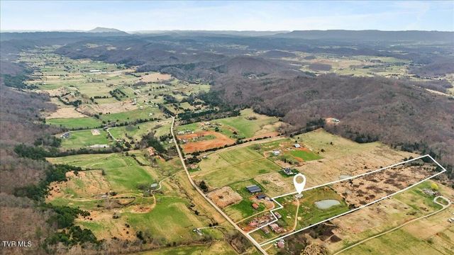 3218 Stanley Valley Road, Surgoinsville, TN 37873