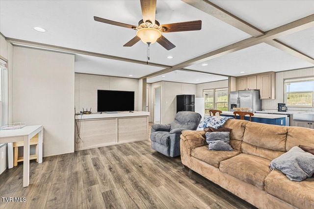 3218 Stanley Valley Road, Surgoinsville, TN 37873